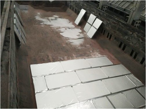 鋁電解槽納米真空隔熱板施工現(xiàn)場(chǎng)